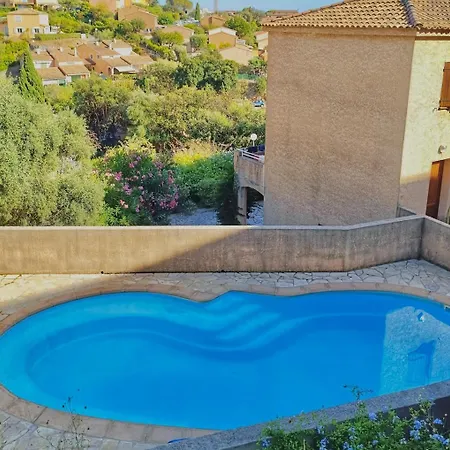 - Avec Piscine Apartment